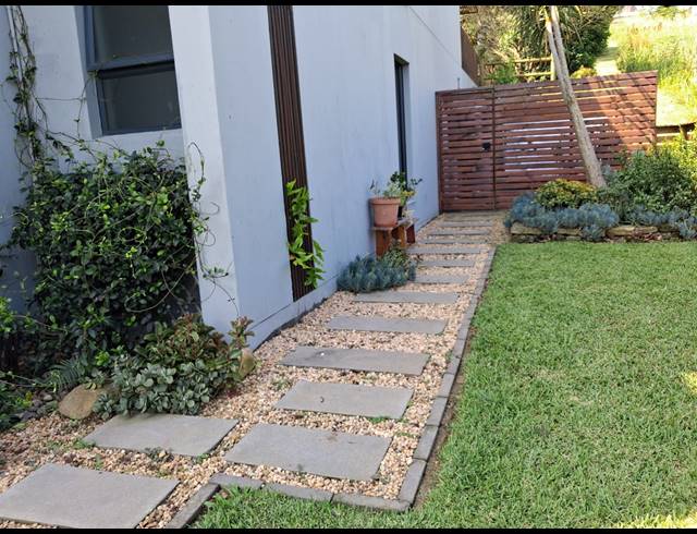 3 BEDROOM TOWNHOUSE FOR SALE IN PALM LAKES ESTATE